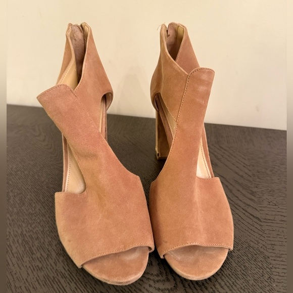 Michael Kors Sabrina tan Suede Open Toe Pump Bootie Heels size 9.5 - Picture 2 of 7